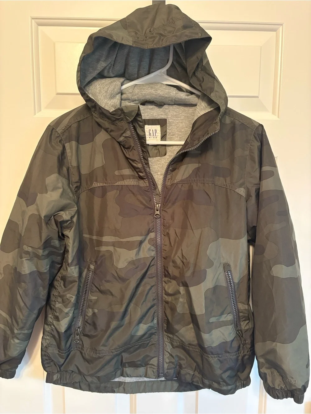 GAP Kids Olive Camo Hooded Windbreaker Jacket with Gray Lining